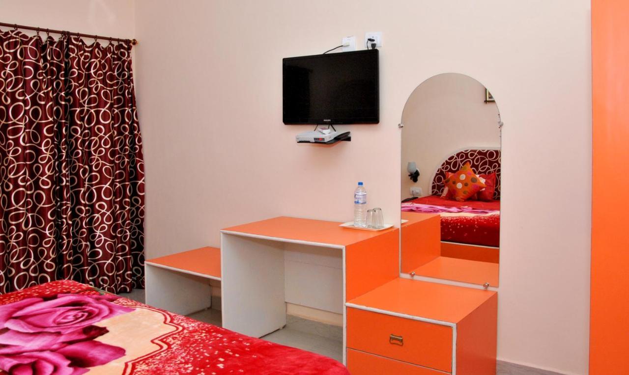Paradise Luxury Home Stay ขชุราโห ภายนอก รูปภาพ