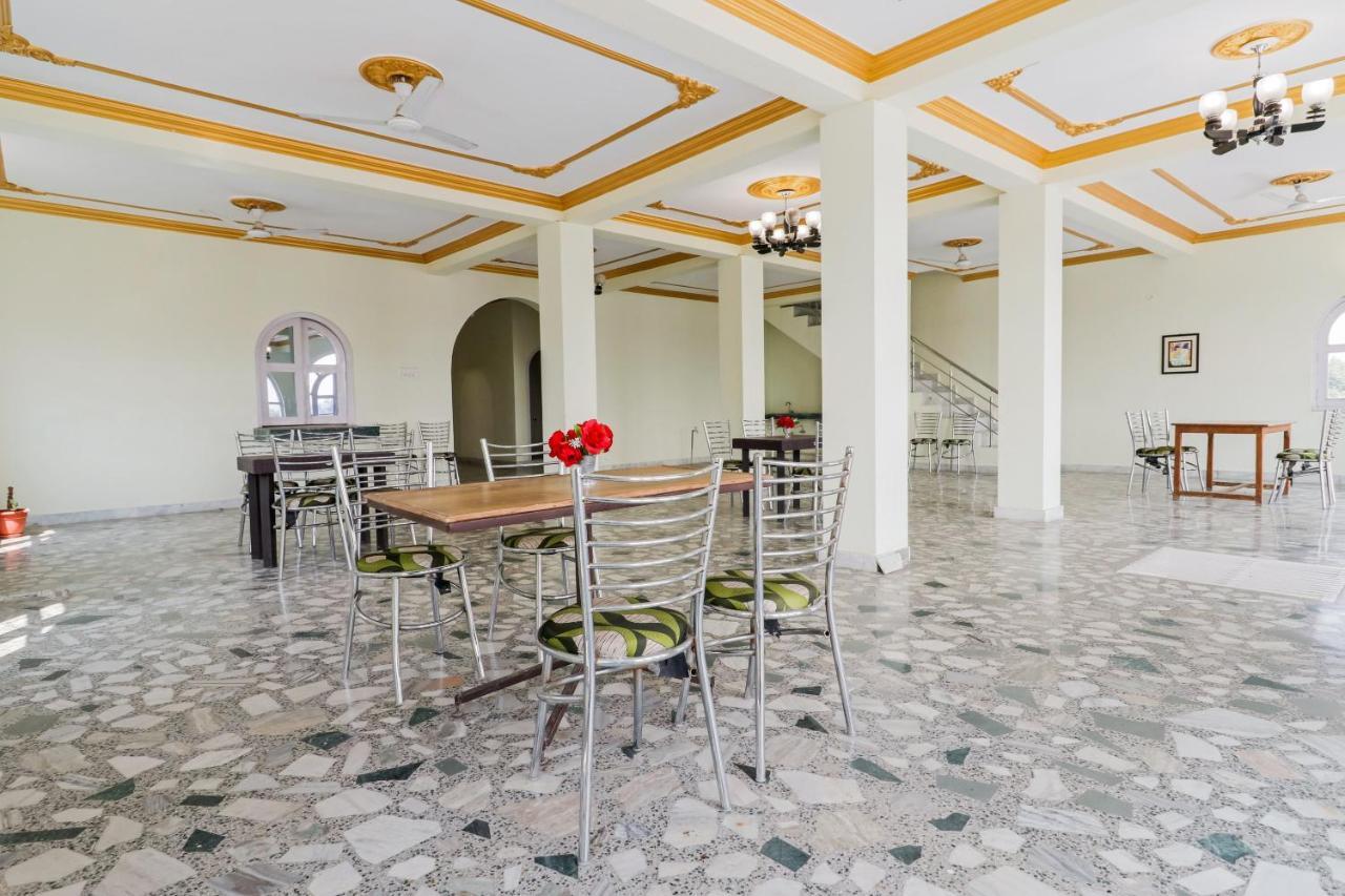 Paradise Luxury Home Stay ขชุราโห ภายนอก รูปภาพ